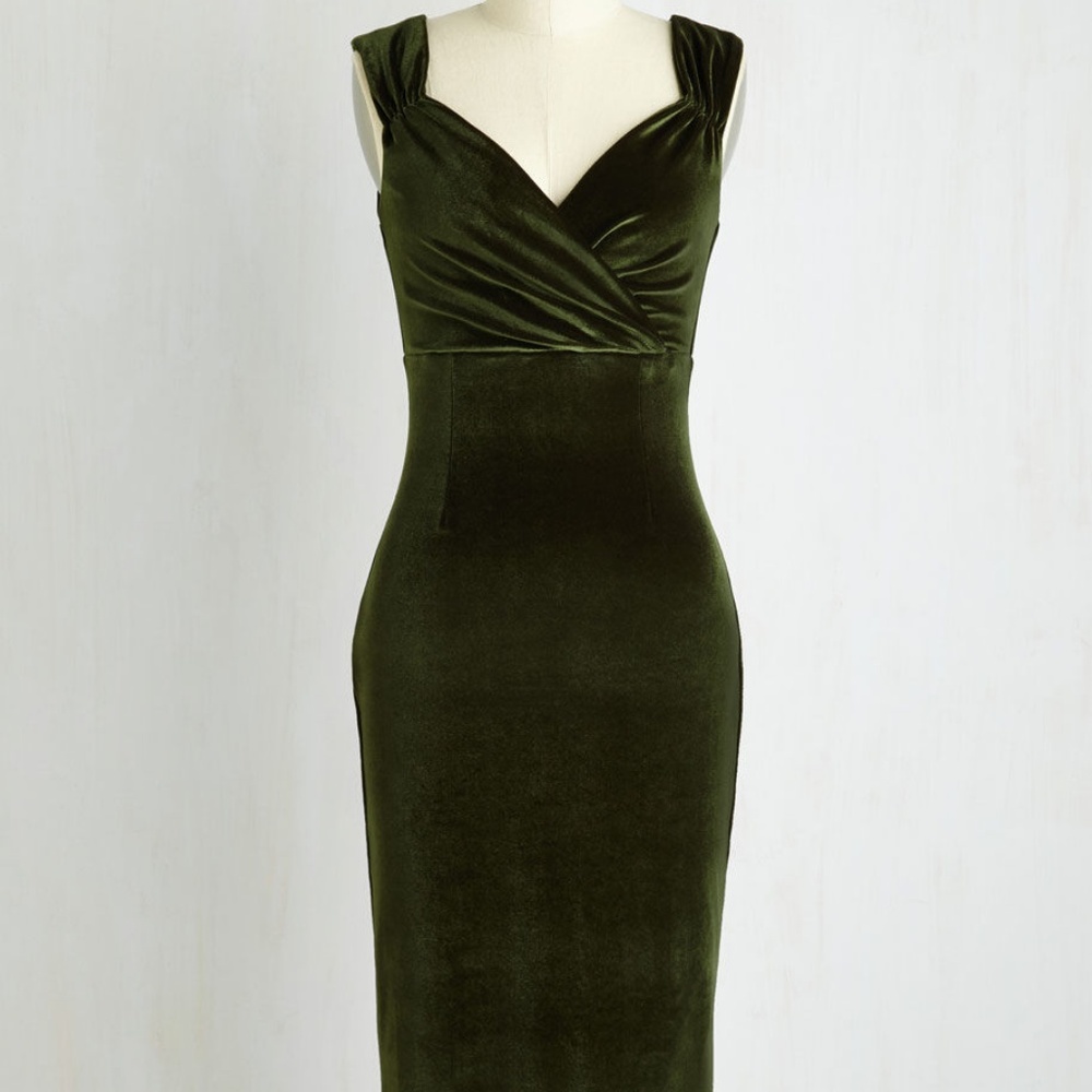 RockSteady "Lady Love Song" dress, Olive green velvet. Perfect for the holidays!